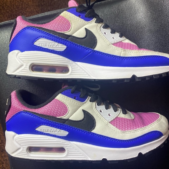 custom made women’s nike air max’s - Picture 2 of 6